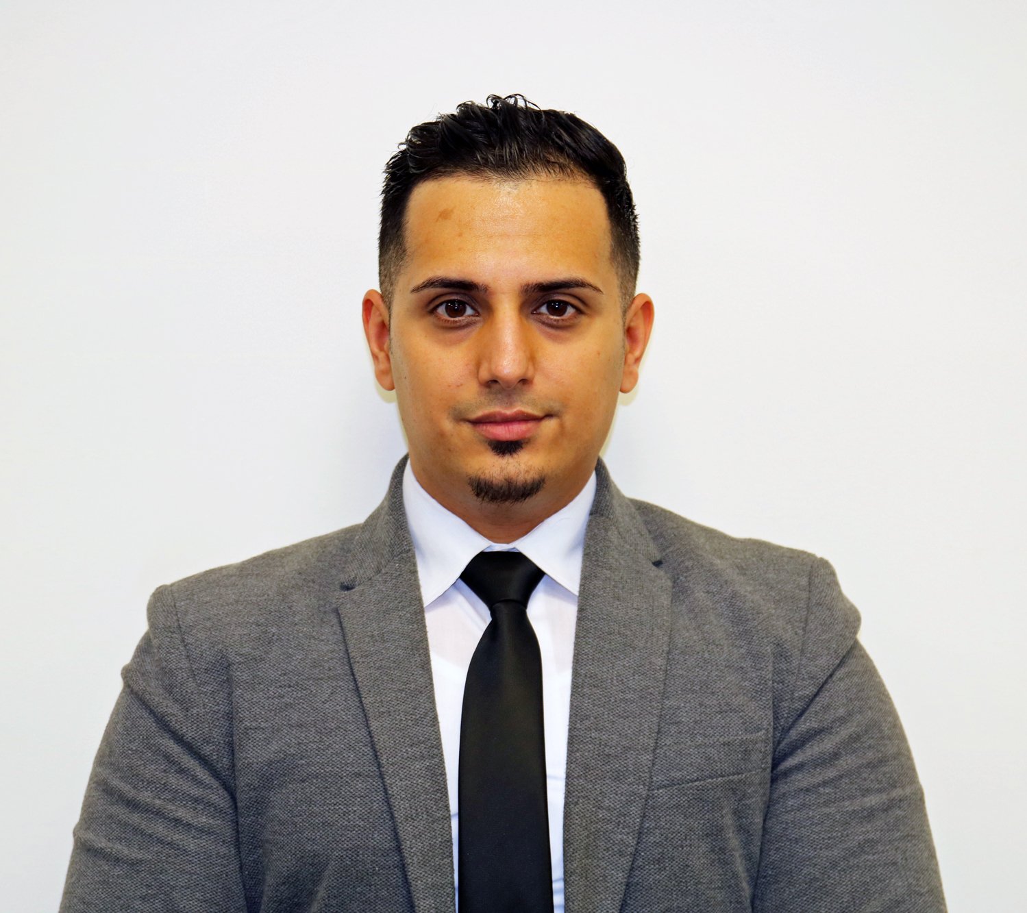Zafer Sharifi Zafer Sharifi